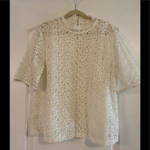 No tag, no brand, no size. Would fit a large best.